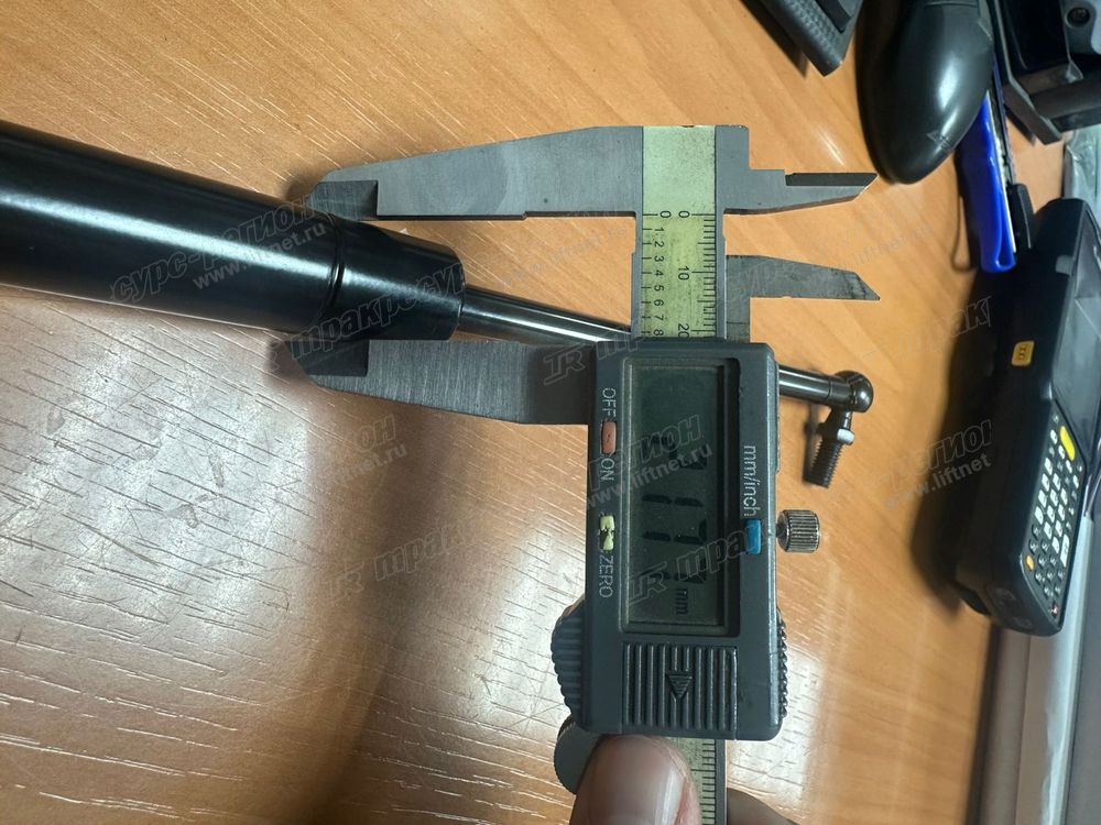 Упор газовый капота 856G